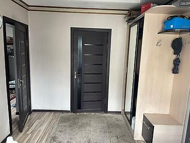 Аренда складов и мастерских: Помещение, оснащенное для пошива одежды, включает несколько рабочих — 12