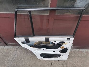 Auto delovi: Vrata zadnja leva Lada 2104 Karavan(bela)ZL3. Skinuta sa rastavljenog — 7