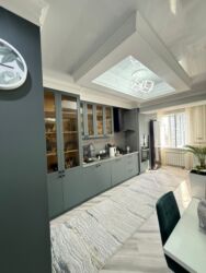 токмок квартира дом: 4 бөлмө, 119 кв. м, Элитка, 7 кабат, Дизайнердик ремонт