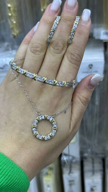 Наборы украшений: Наборы украшений — 24