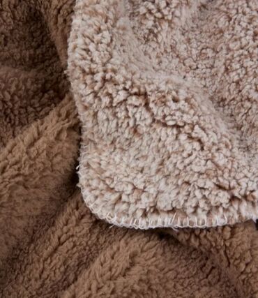 Ćebad i pokrivači: Zimski plisani i vuneni cebici novo vise modela,dezena i dimenzija — 7