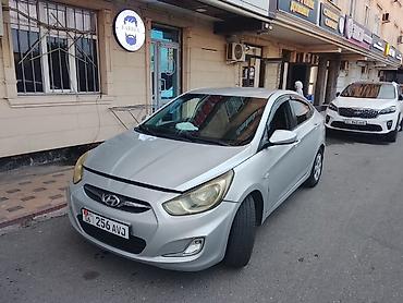 e klass: Hyundai Solaris: 2012 г., 1.6 л, Автомат, Бензин, Седан — 4