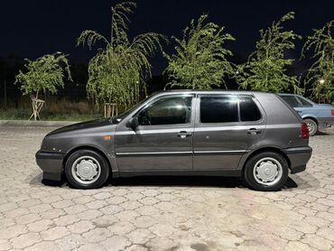 запчасти опель вектра б: Volkswagen Golf: 1993 г., 1.6 л, Механика, Бензин