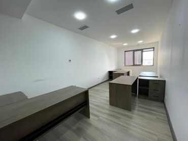 Ofislər: Xətai metrosunun arxasında, metroya piyada 7-8 dəqiqəlik məsafədə, 16 -da lalafo.az — 12 Ofislər: Xətai metrosunun arxasında, metroya piyada 7-8 dəqiqəlik məsafədə, 16 — 12