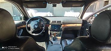 mercedes e class: BMW 5 series: 3 l | 1998 il Sedan — 4
