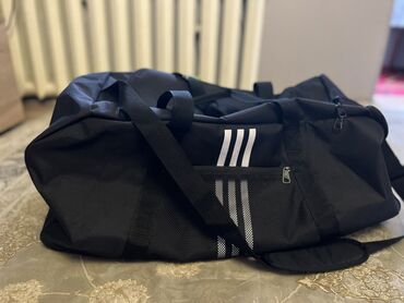 футболки adidas: Сумка Адидас Adidas Tiro Du размер L, цвет Черный. Производство
