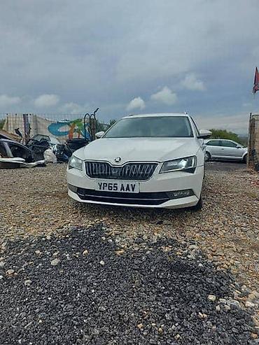 garderober navara: KARAVAN DESNA GLAVCINA ZA ŠKODA SUPERB OD 2015. DO 2019. GOD. | — 1