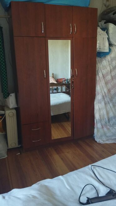 Bıçaqlar: İşlənmiş, Açılan, Düz dolab, Dolab-asılqan