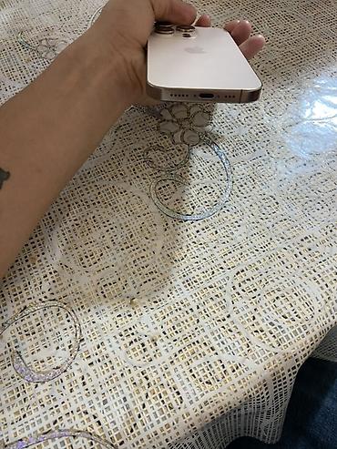 iphone mingəçevir: IPhone 16 Pro — 3