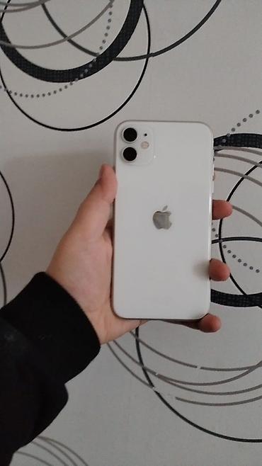 Apple iPhone: IPhone 11, 128 GB, Ağ, Simsiz şarj, Face ID — 1