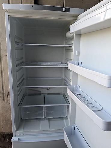 Бытовая техника: Холодильник Indesit, Б/у, Двухкамерный, 60 * 185 * 55 — 2