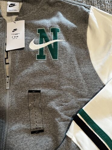 Jakne za prelazni period: NIKE jakna fazon koledžice vel. M NOVO — 6