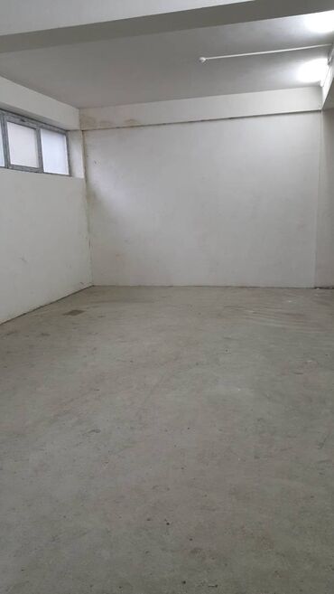 Ofislər: Obyekt icarəyə verilir. Ofis, Sex Anbar, Mağaza və s. üçün — 8