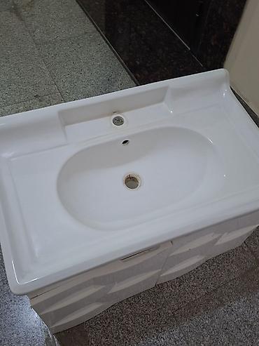 hamam skafi: Hamam üçün asma dolablı lavabo satılır. Təzə kimidir, heç bir prablemi — 6