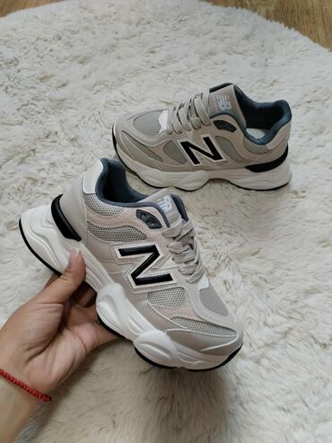 Women's Sneakers and athletic shoes: New Balance, 38, bоја - Siva — 1