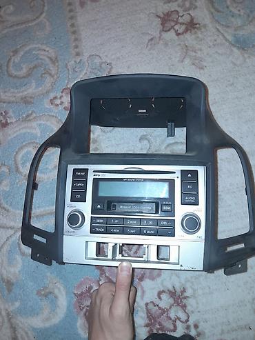 kaset çalar: Hyundai Santa Fe üçün orijinal mərkəzi konsol paneli və audio başlıq — 1