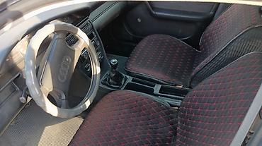 бу чехол: Audi 100: 1992 г., 2 л, Механика, Бензин, Седан — 8