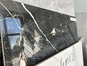 черный мрамор: Керамогранит/плитка с глянцевой полированной поверхностью, имитация — 1