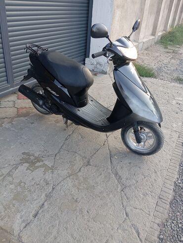 мопеды электронный: Скутер Honda, 50 куб. см, Бензин, Колдонулган