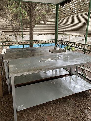 Restoran avadanlıqı masası Paslanmayan poladdan mətbəx masası və — 2