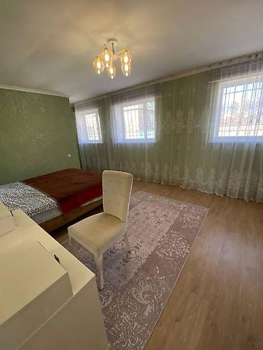 Продажа коттеджей и домов: 🏡 Продаётся уютный дом в Балыкчы! Прекрасный вариант для комфортного — 4