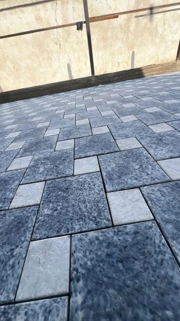 Евробрусчатка: Брусчатка под мрамор 
доставка
укладка — 3