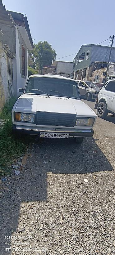 nissan note bufer: VAZ 2107, ağ rəng, sedan, 4 qapı Texniki xüsusiyyətlər və təchizat: - — 2