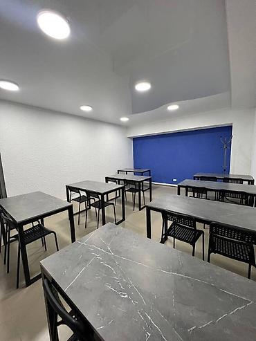 офисное: Аренда офисов, 22 м², В жилом комплексе, 1 линия, С оборудованием — 4