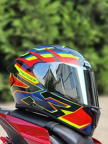 Moto geyim: Məhsul: Studds THUNDER tam üzlü motosiklet dəbilqəsi Xüsusiyyətlər: - — 8