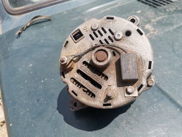Auto delovi: Alternator Lada 21214i Niva br.3. Polovan, očuvan. Skinut sa — 12