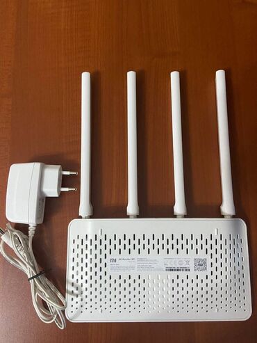 Modemlər və şəbəkə avadanlıqları: İnternet və telefon istifadəsi üçün MI Router 3C, Model P3L DC output