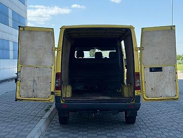 полки на спринтер: Грузовой фургон Mercedes-Benz Sprinter - Кузов: цельнометаллический — 8