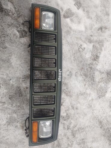 белый jeep: Решетка радиатора Jeep 1970 г., Б/у, Оригинал