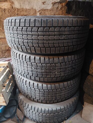 Шины: Шины 215 / 60 / R 17, Зима, Б/у, Комплект, Легковые, Dunlop