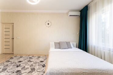 Посуточная аренда квартир: 1 комната, Банные принадлежности, Бытовая техника, Душевая кабина — 6