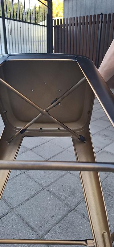 stalaže za alat: Industrijska metalna barska stolica sa naslonom i rukonaslonima, 3 — 7