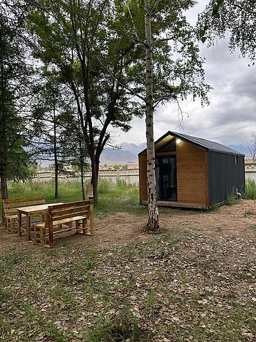 Продажа отелей и хостелов: Срочно продаются 5 домов в стиле Barnhouse (с. Кара-Ой) на территории — 30