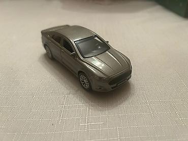 fort salon: Metall miniatür avtomobil modeli – sedan tipli, gümüşü rəngdə — 3
