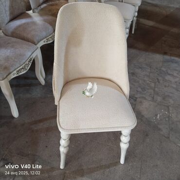 TV altlığı: Stul yeni rəng seçimi var