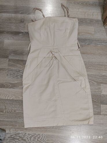 пылесос с влажной уборкой: Вечернее платье, S (EU 36)