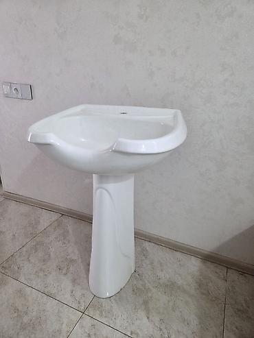 Дом и сад: Məhsul: Keramik ayaqlı əl-üz yuma çanağı Xüsusiyyətlər: - Material — 3