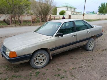 Audi: Audi 100: 1987 г., 1.8 л, Механика, Бензин, Седан