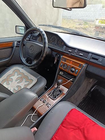 рекстан пикап: Mercedes-Benz W124: 1993 г., 2.2 л, Механика, Бензин, Седан — 9