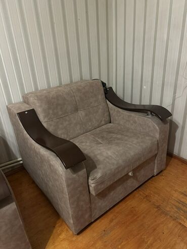 встроенный шкаф: Диван, 2 кресла, Раскладной