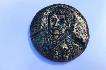 Značke, ordenje i medalje: GIPSANI MAGNET ZA FRIŽIDER KARAĐORĐE RUČNI RAD | Magnet za frižider — 1