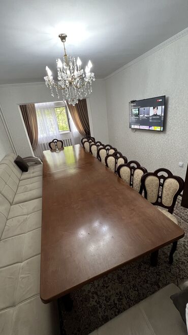 гостевой дом бишкек: Продаю 2 стола каждая размером длина- 2 метра / ширина-1 метр 30 см