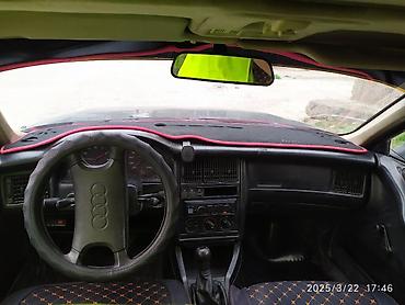 devo matiz: Audi 80: 1990 г., 1.8 л, Механика, Бензин, Седан — 4