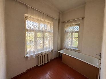 45: 2 комнаты, 45 м², Золотой квадрат Сталинка, 1 этаж, Старый ремонт — 4