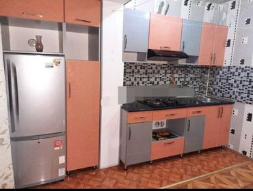 4 otaqlı mənzillər: Azadliq metrosun ustunde 9/4 de 1 otaq 35 kv menzil kiraye verilir
