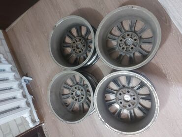 калпаки на тойота: Куйма Дисктер R 16 Lexus, Комплект, тешиктери - 5